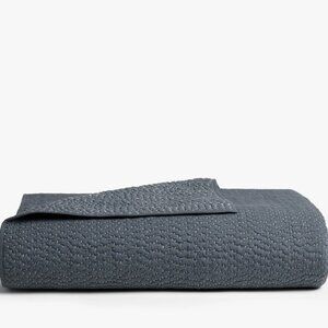 Parachute Hand Stitched Cotton Quilt (King)